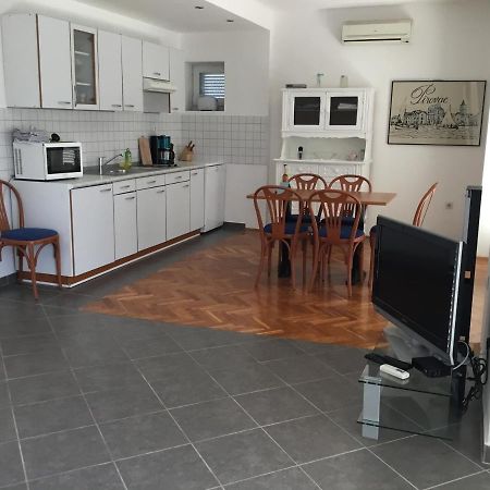 פירובאץ Apartments More מראה חיצוני תמונה