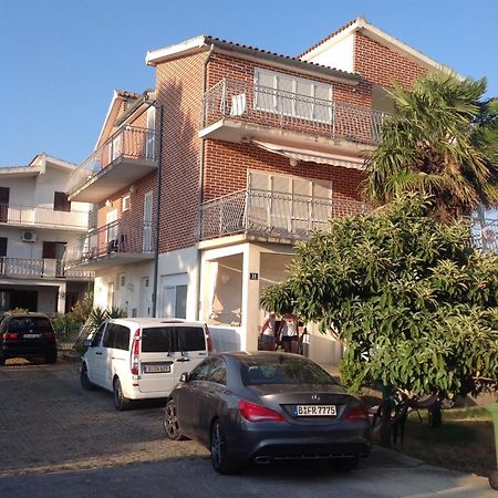 פירובאץ Apartments More מראה חיצוני תמונה