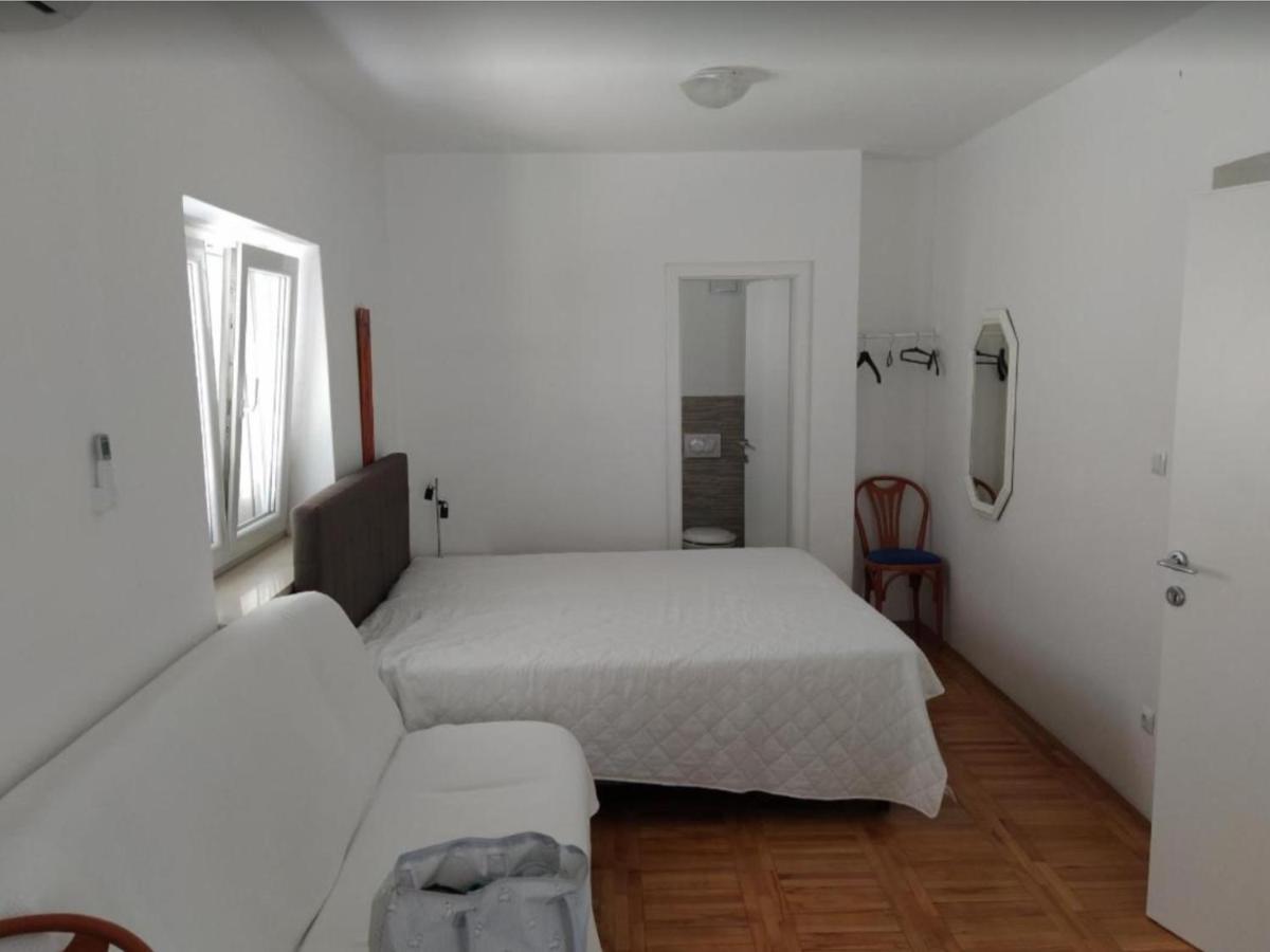 פירובאץ Apartments More מראה חיצוני תמונה